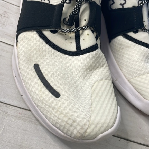 Nathan Bell x Nike Free RN Commuter Doodles 2018